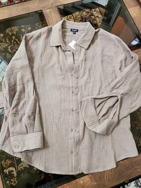 Splendid branded crinkle cotton top, size M
